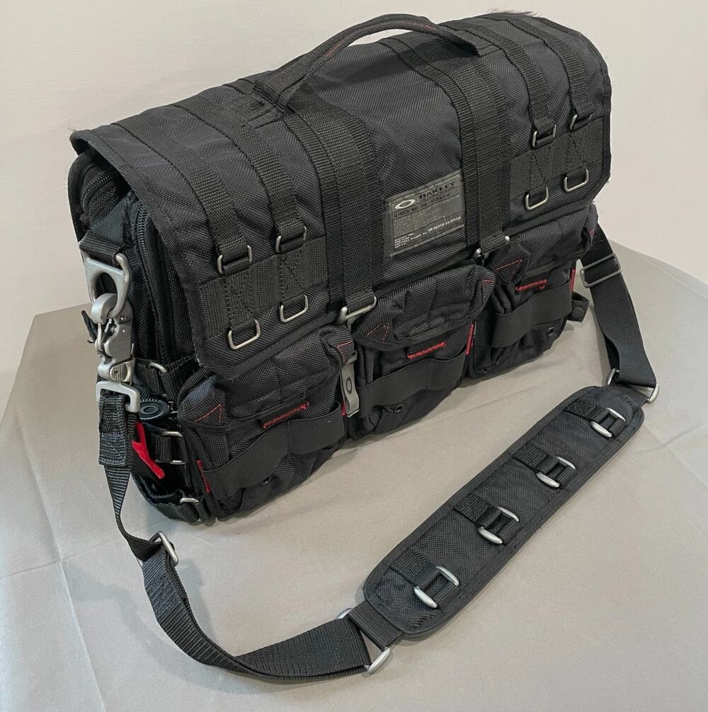 OAKLEY AP BAG Black SI Tactical Field Gear Range Laptop Messenger Dexter Rare